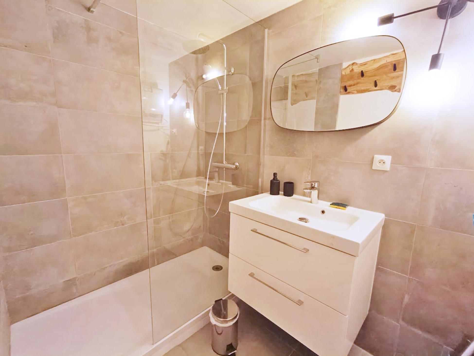 Le Nid De Juliette, T3 Duplex, Parking, Cave Leilighet Bagnères-de-Luchon Eksteriør bilde